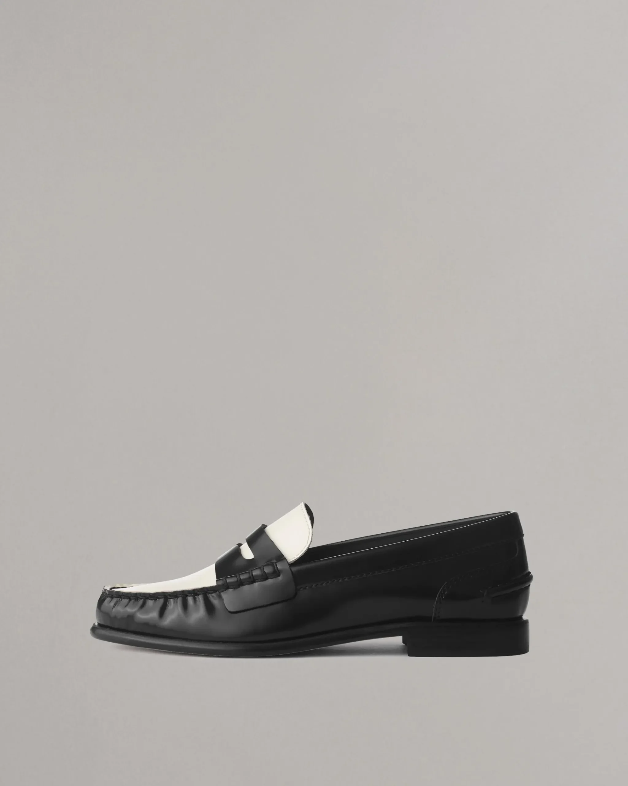 Carter Leather Loafer