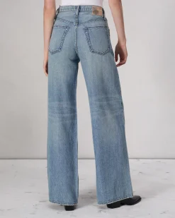 Featherweight Sofie Wide-Leg Jean