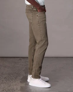 Fit 3 Athletic Fit Jean