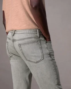 Fit 3 Athletic Fit Jean